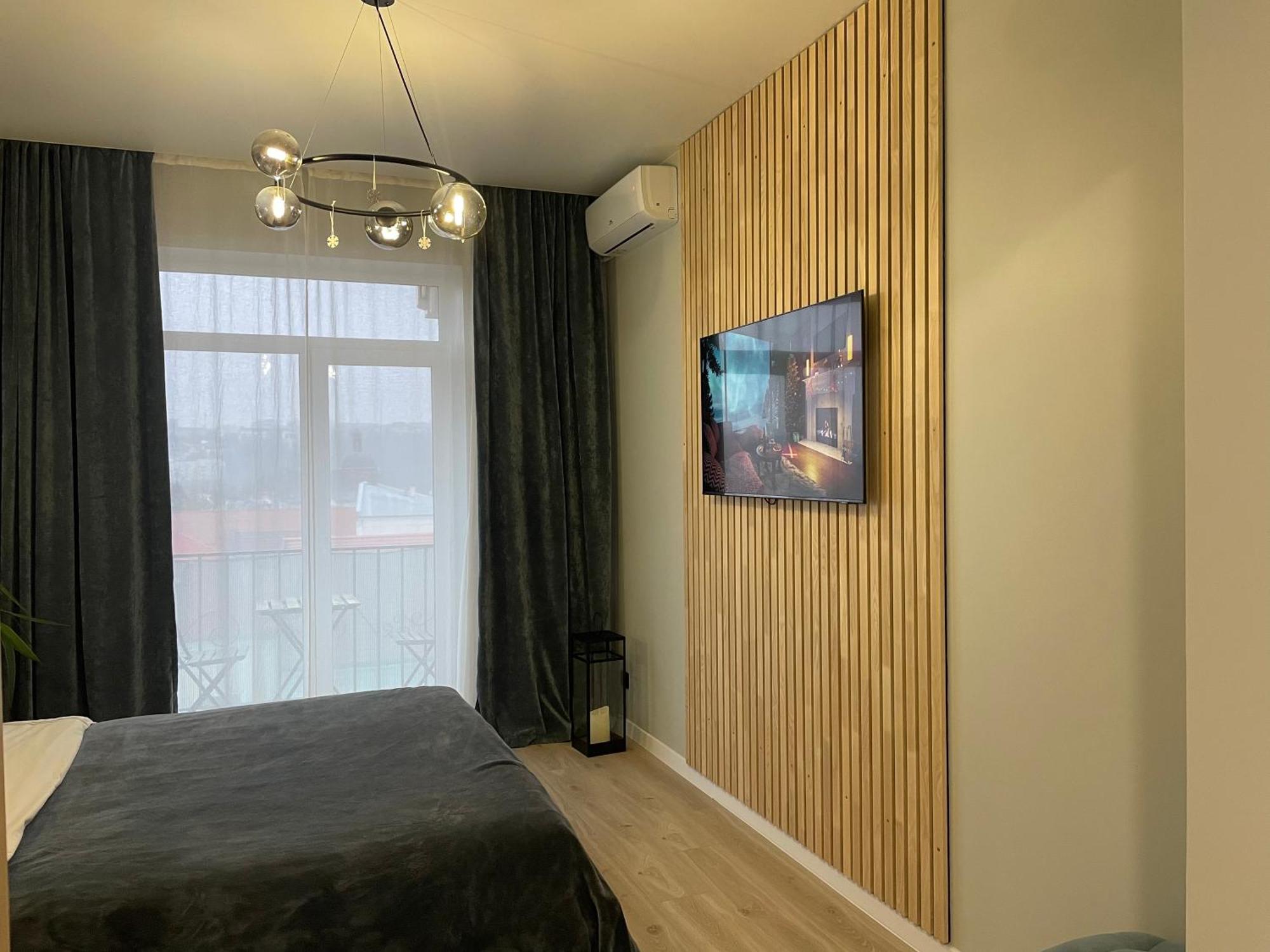 «гори́ще на площі польський ринок» Apartment *